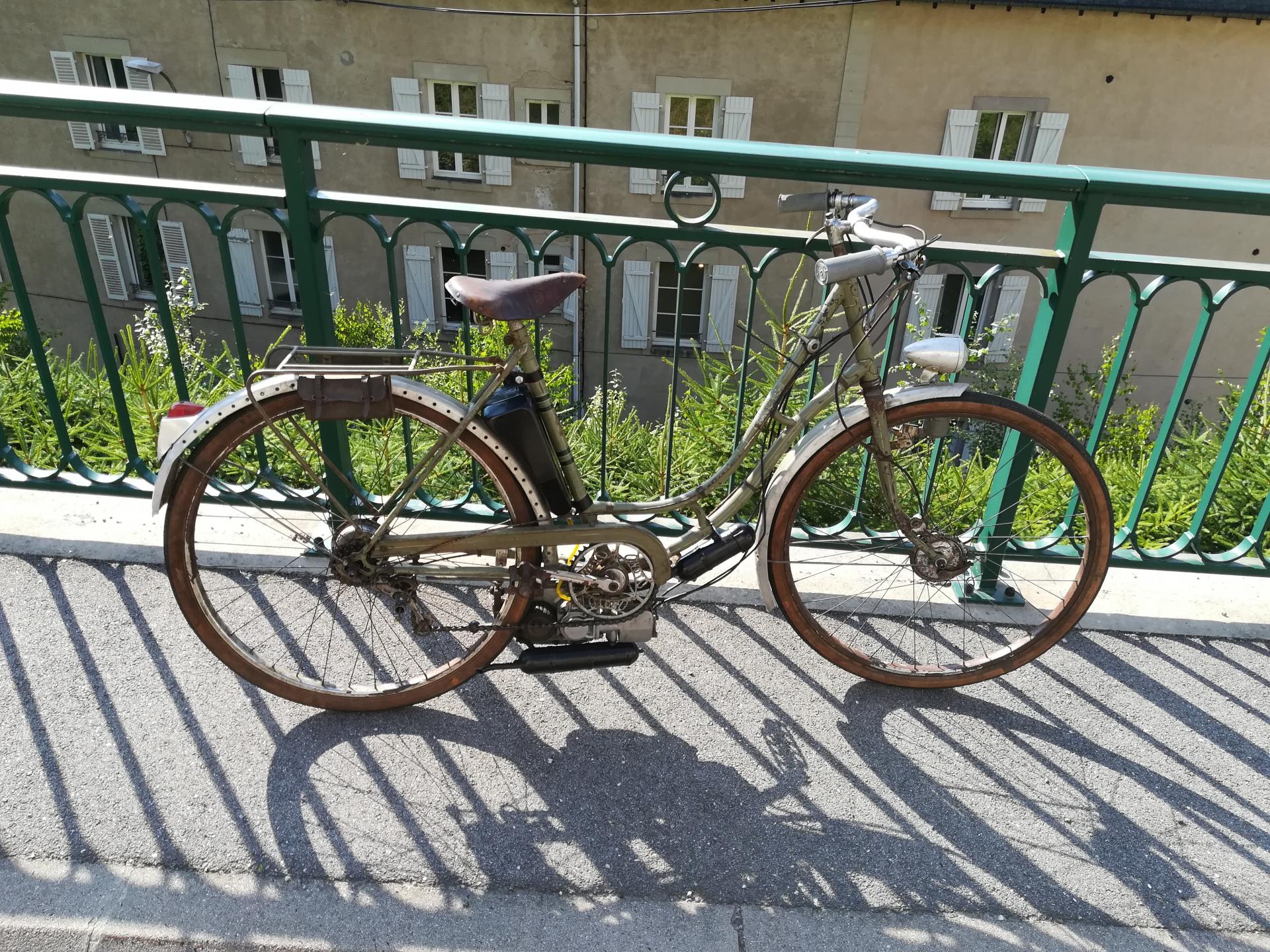 Vélo onoto avec moteur lohmann